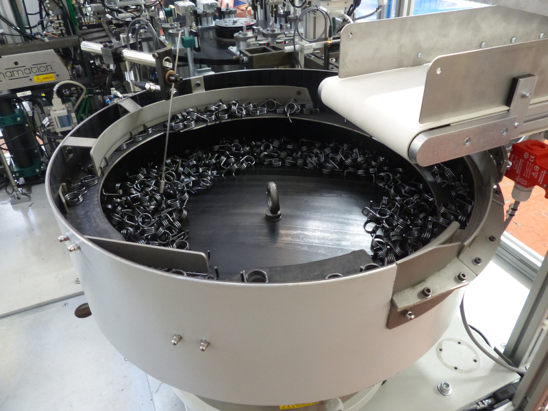 Automated Rotary Assembly machine bowl feeder