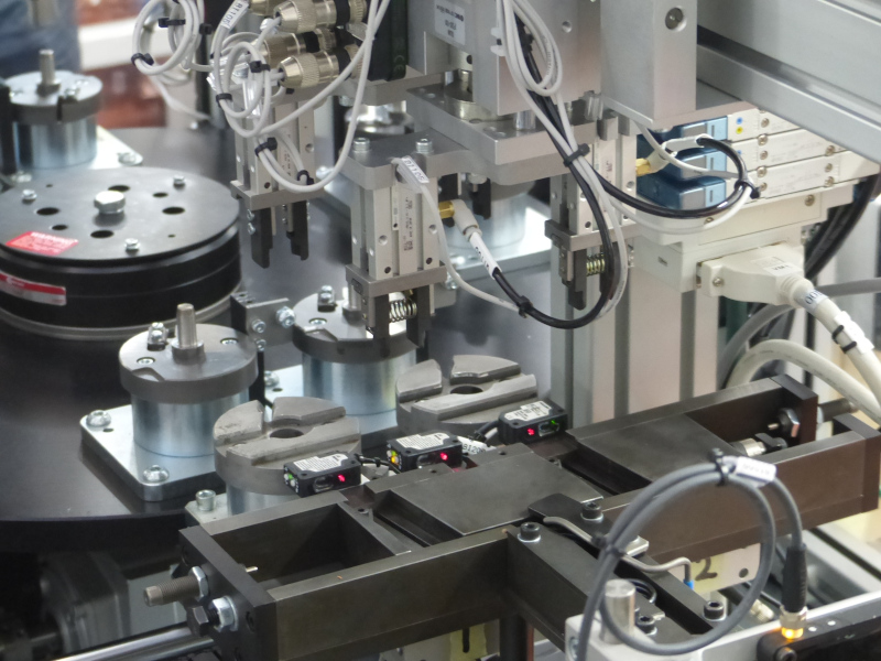 Automated Rotary assembly machine pick place
